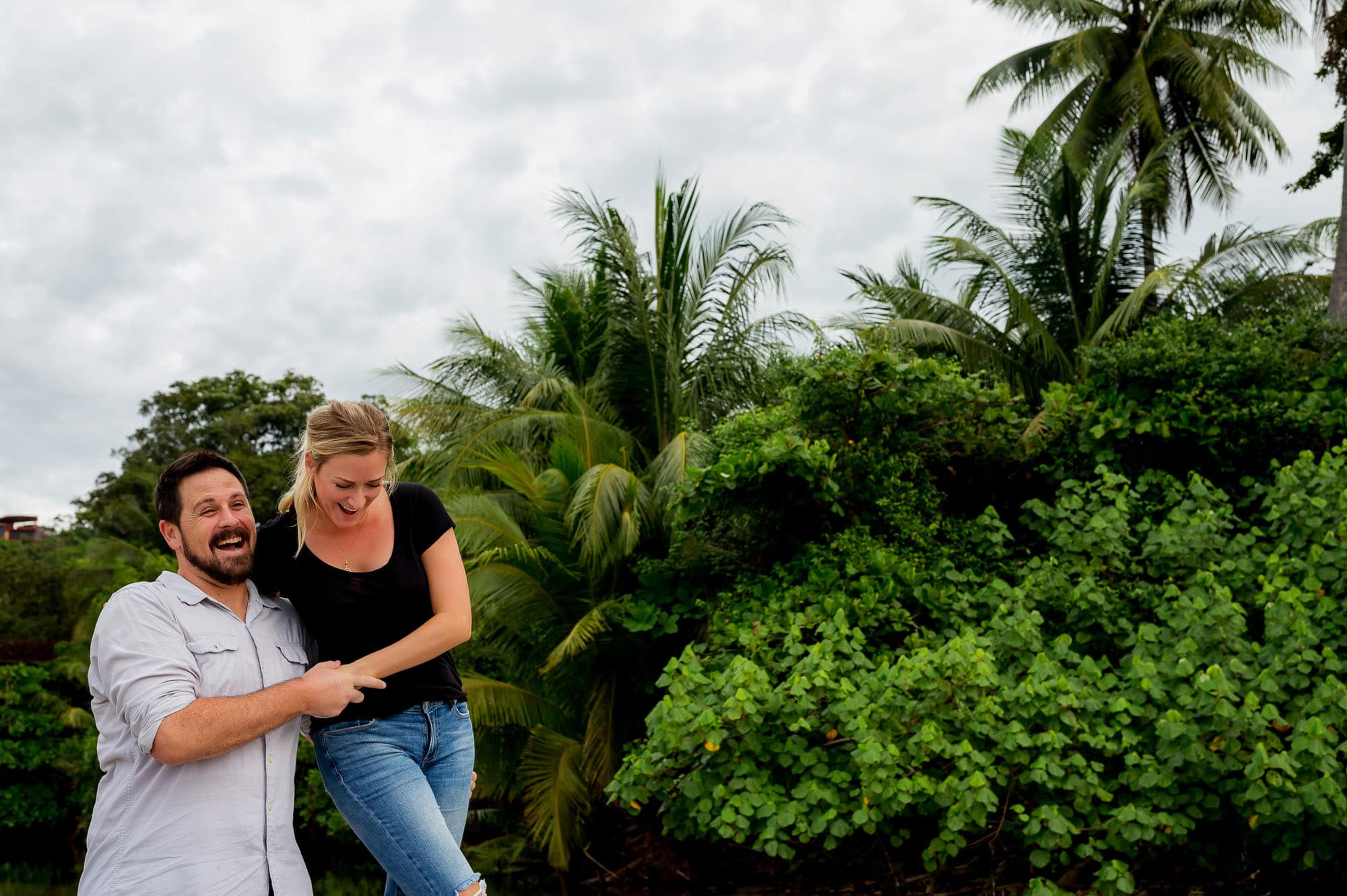 engagement photos in costa rica