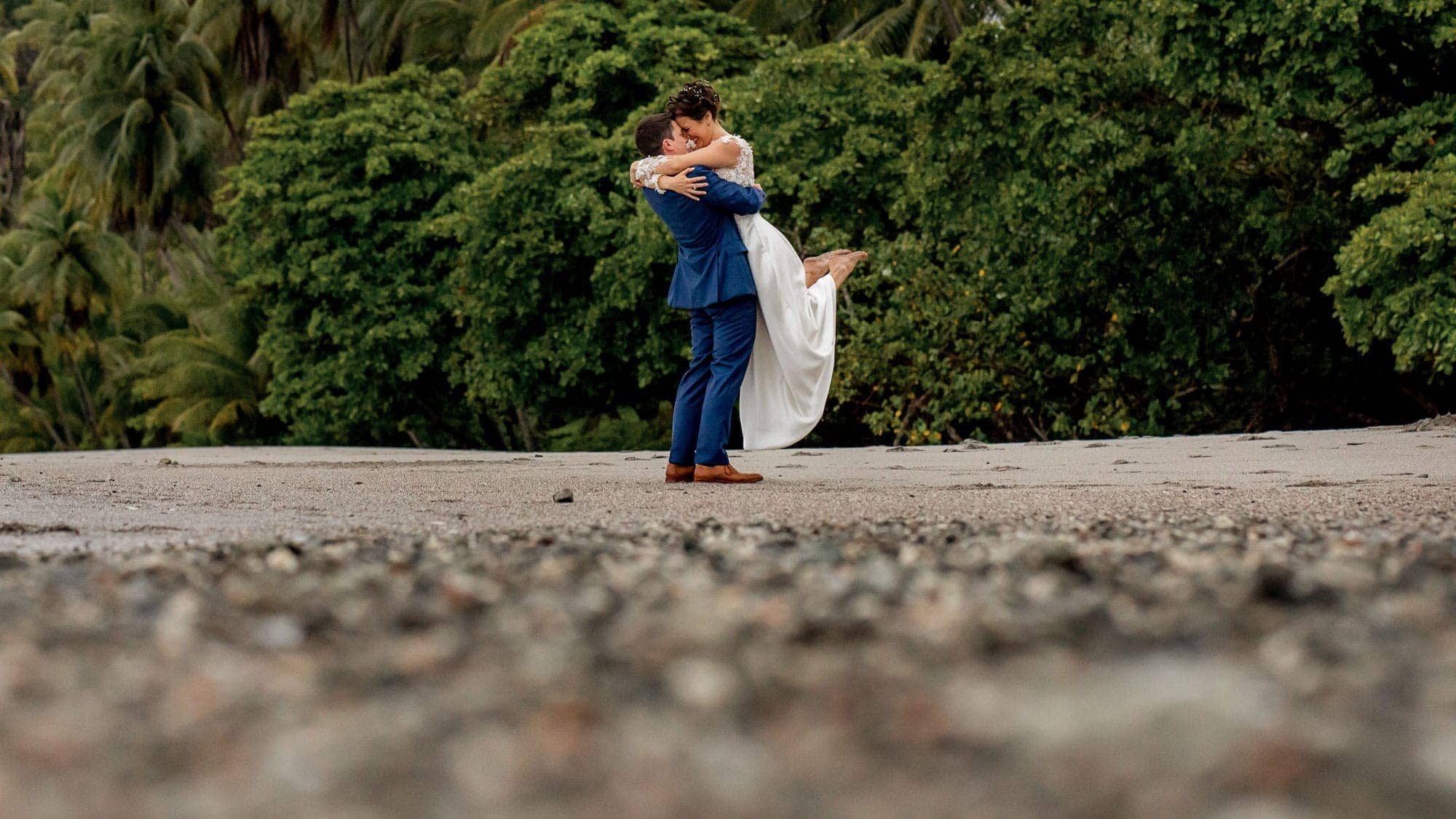 Costa Rica Wedding Photographer | Kevin Heslin Photography