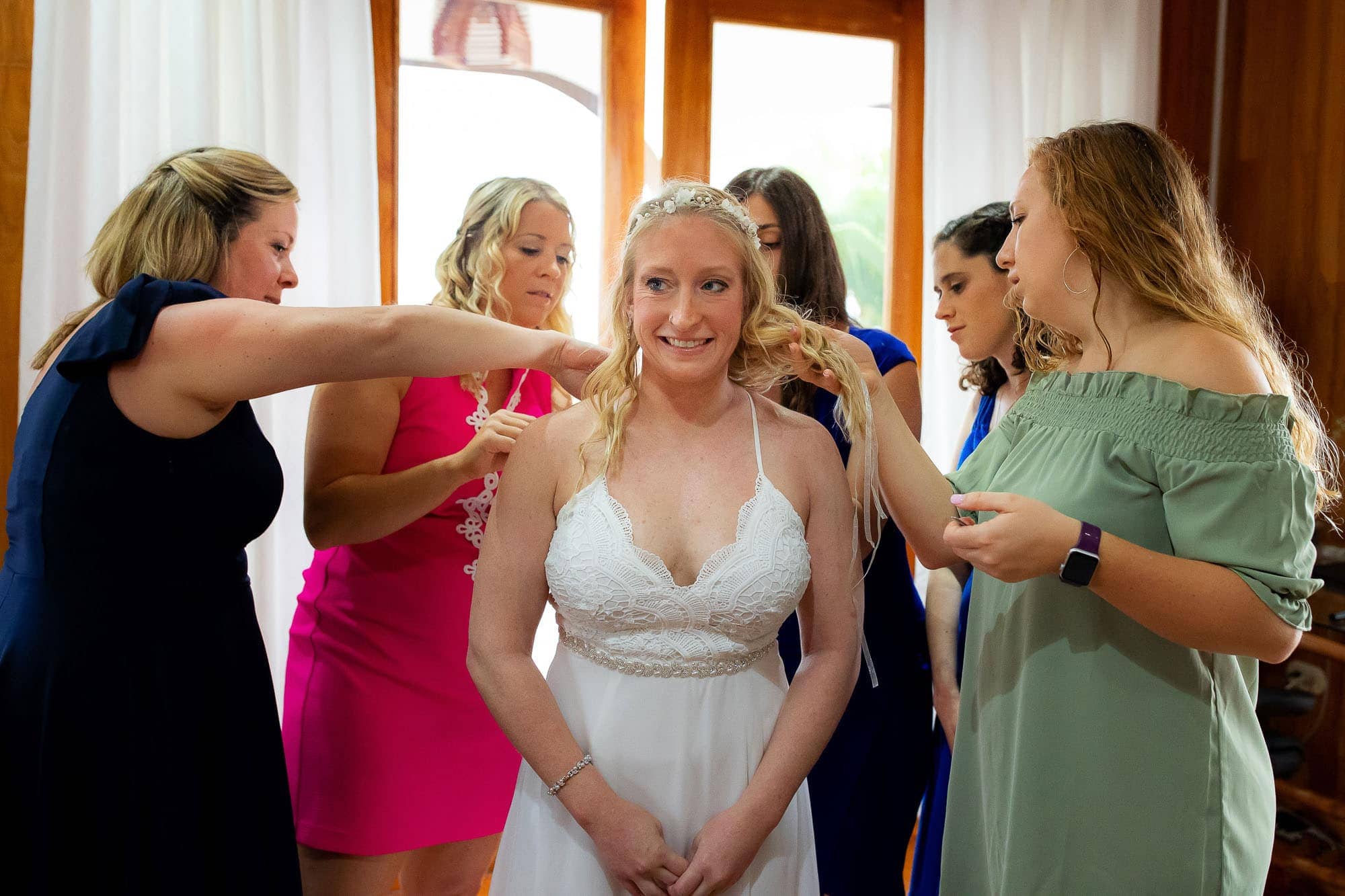 Bride and bridesmaids prepping for the wedding