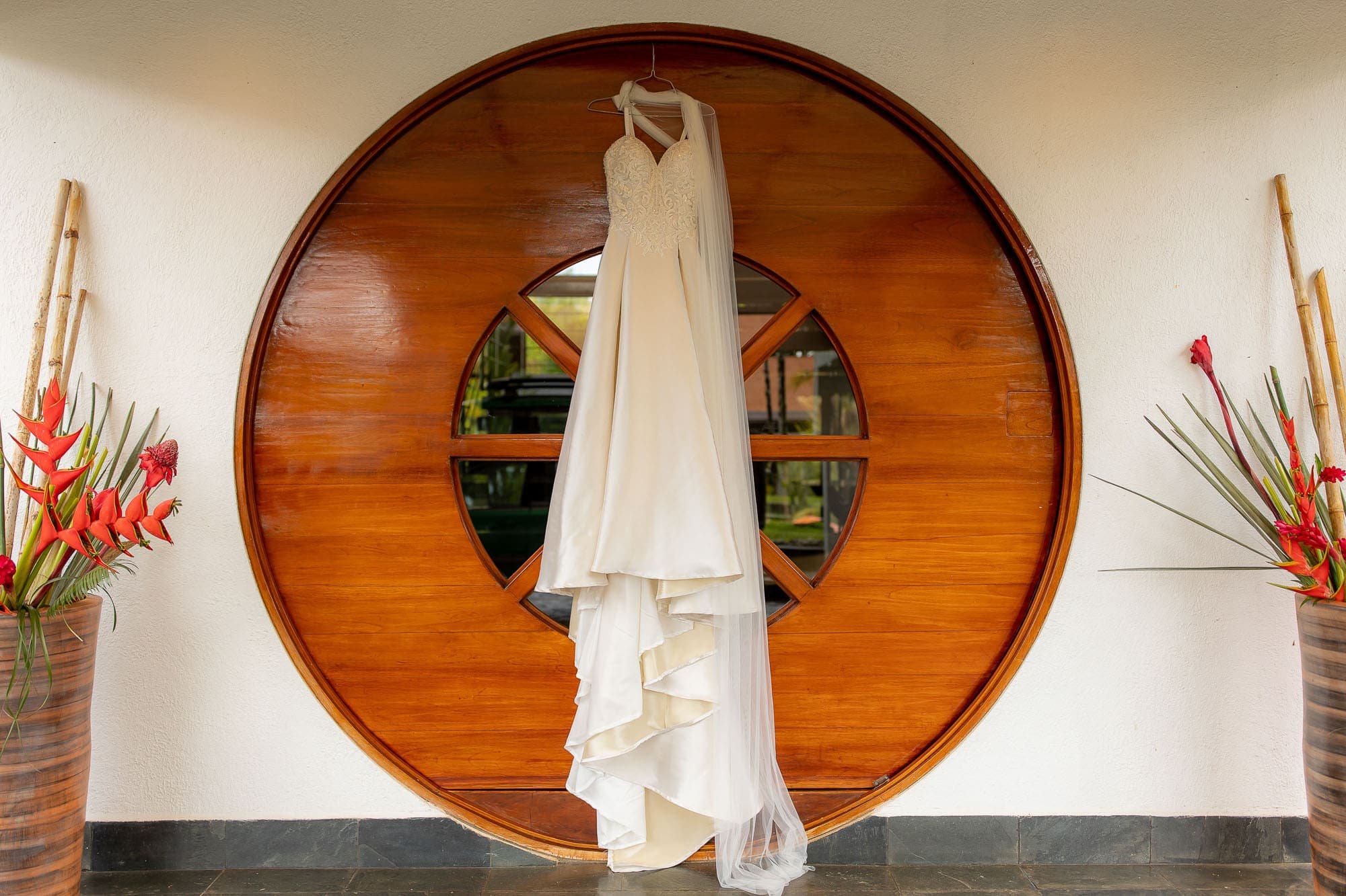 The dress hanging in a round doorway