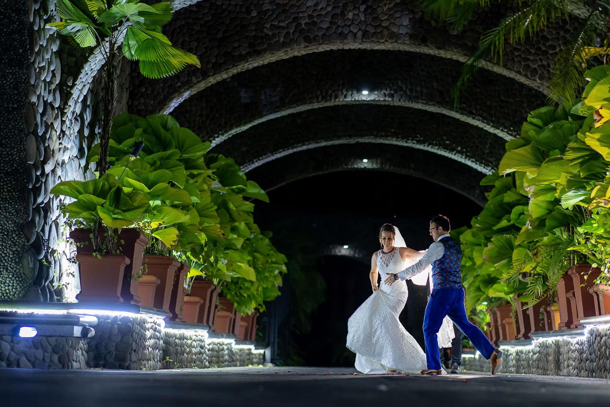 bride and groom at luxury destination wedding in Costa Rica