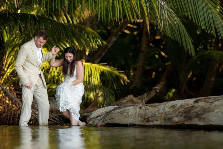Sweet and Poignant: A Romantic Wedding in Costa Rica