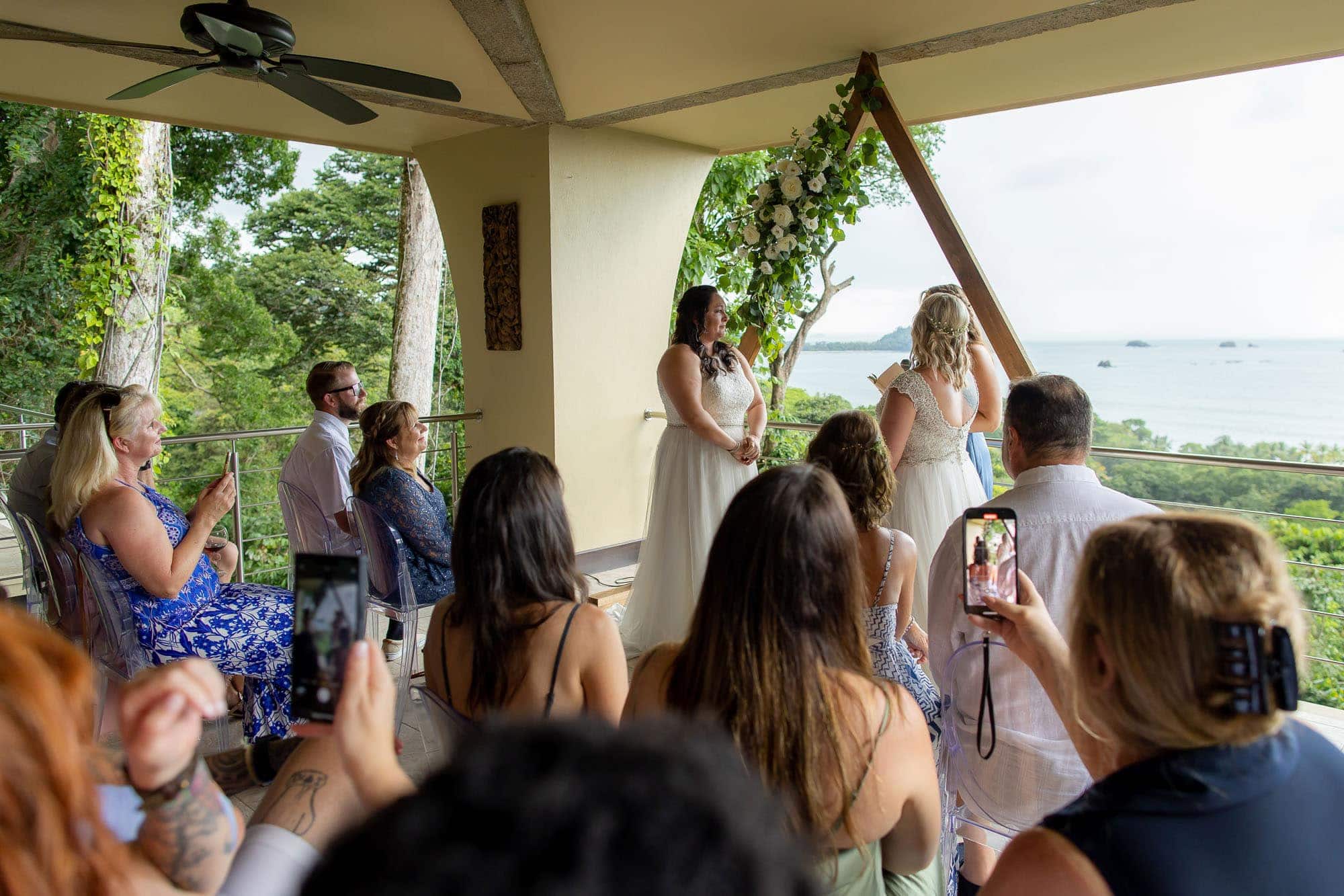 wedding ceremony in manuel antonio