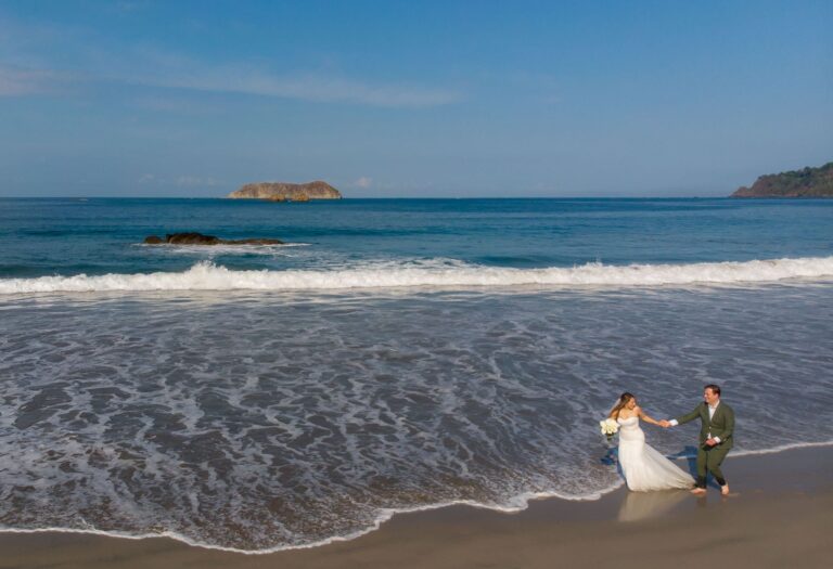 Creating Memories in Costa Rica: A Wedding with a Time Capsule