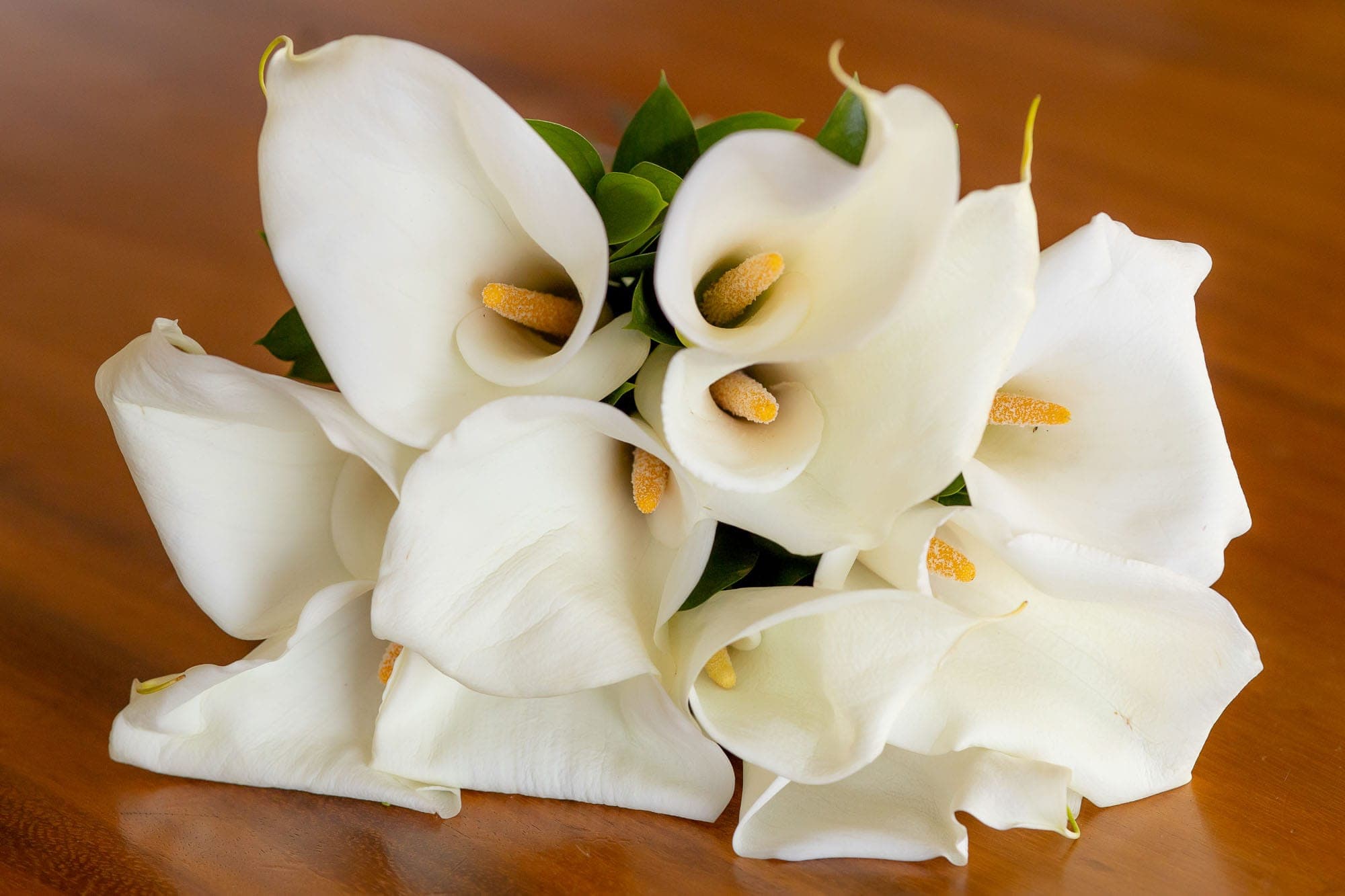 Close up of a calla lily bridal bouquet