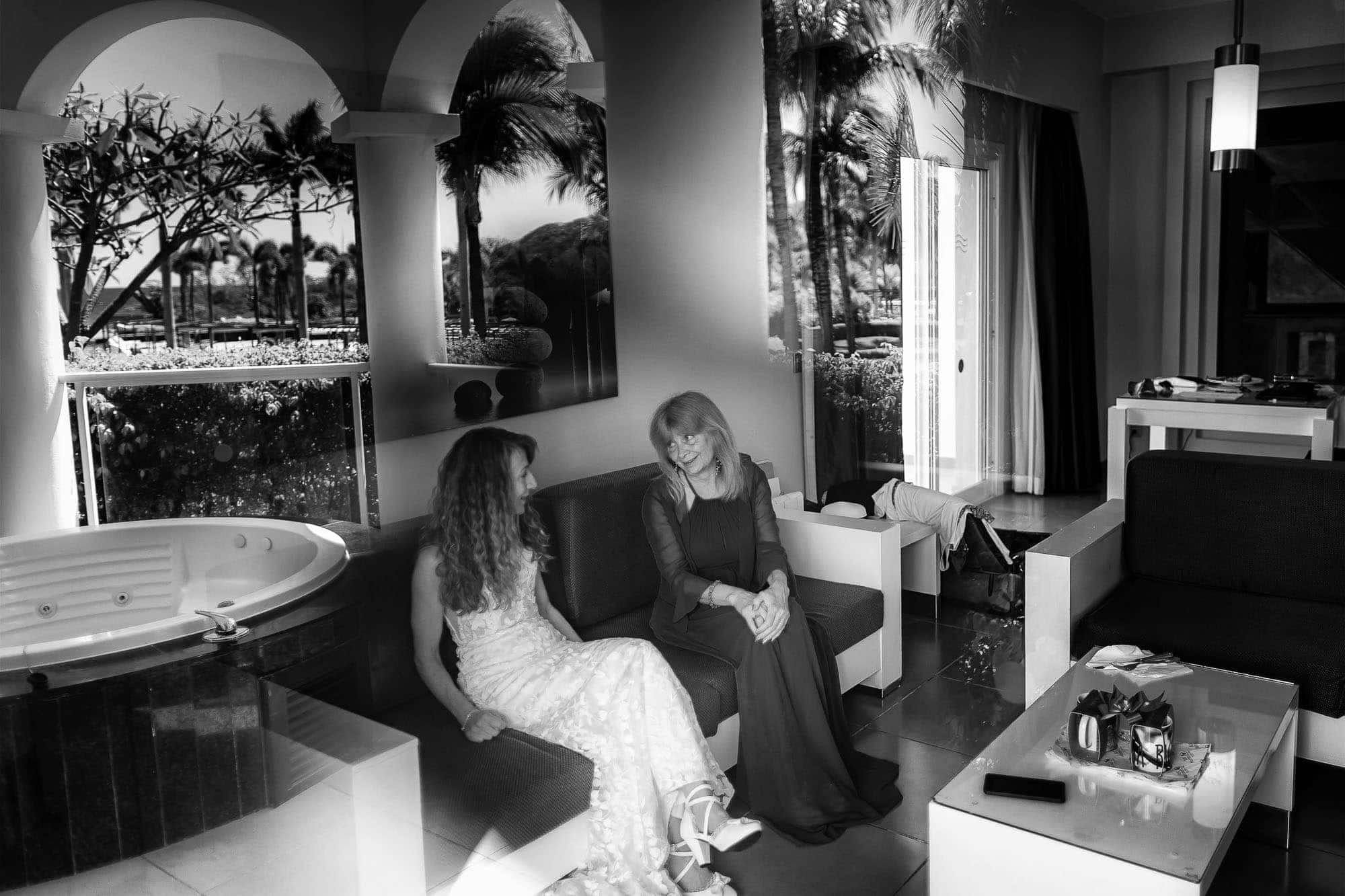 mother and bride relax before the wedding at riu palace